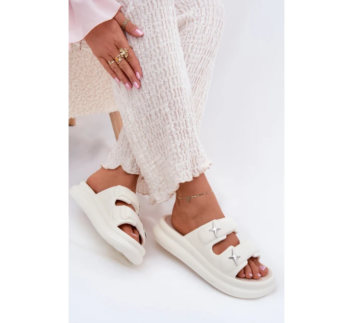 Dámské Pěnové Pantofle Na Platformě Ecru model 21700337 - Boto Dámské Pěnové Pantofle Na Platformě Ecru model 21700337 - Boto