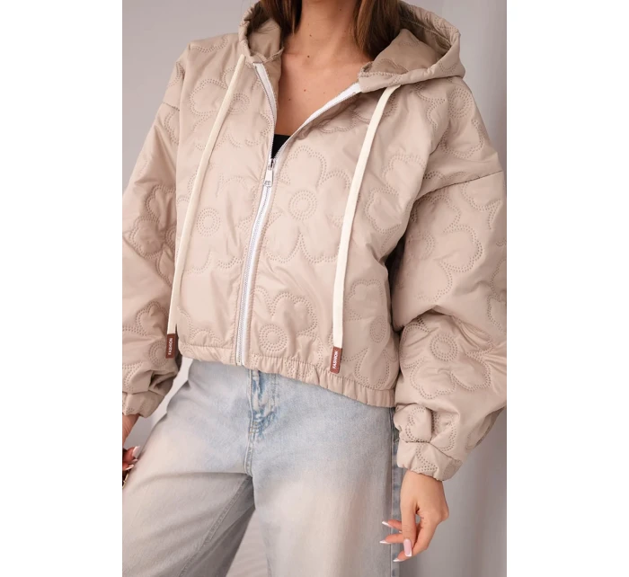 Dámská prošívaná bunda s kapucí a ozdobným květinovým model 21998364 tmavě béžová - K-Fashion