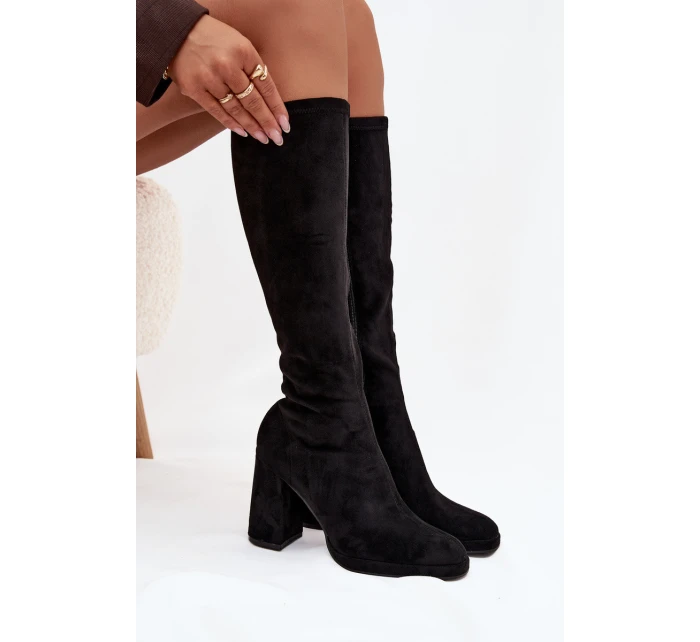 Dámské kozačky s na sloupkovém podpatku černé model 21709495 - Boto Dámské kozačky s na sloupkovém podpatku černé model 21709495 - Boto