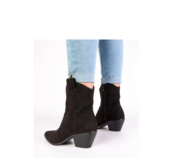 Boty na podpatku model 222050 Solea Boty na podpatku model 222050 Solea