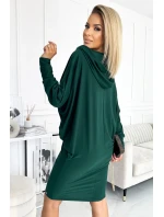 Dámské netopýří šaty v lahvově zelené barvě s kapucí 400-1