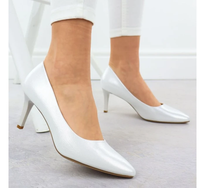 Dámské saténové stříbrné lodičky Sergio Leone 1336