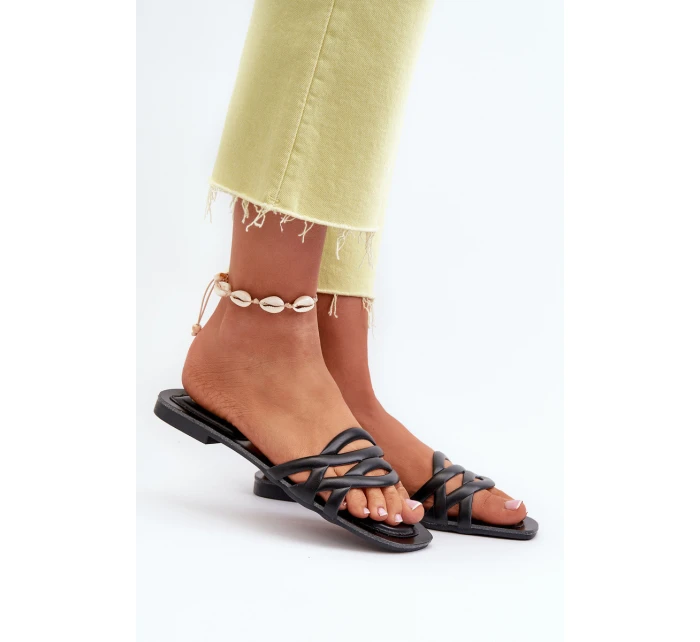 Dámské sandály z eko kůže na ploché podrážce černé model 21657564 - Boto Dámské sandály z eko kůže na ploché podrážce černé model 21657564 - Boto