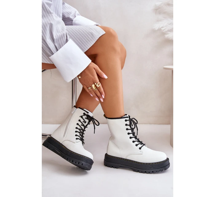 Zateplené boty z eko kůže na zip bílé model 21673155 - EVENTO Zateplené boty z eko kůže na zip bílé model 21673155 - EVENTO