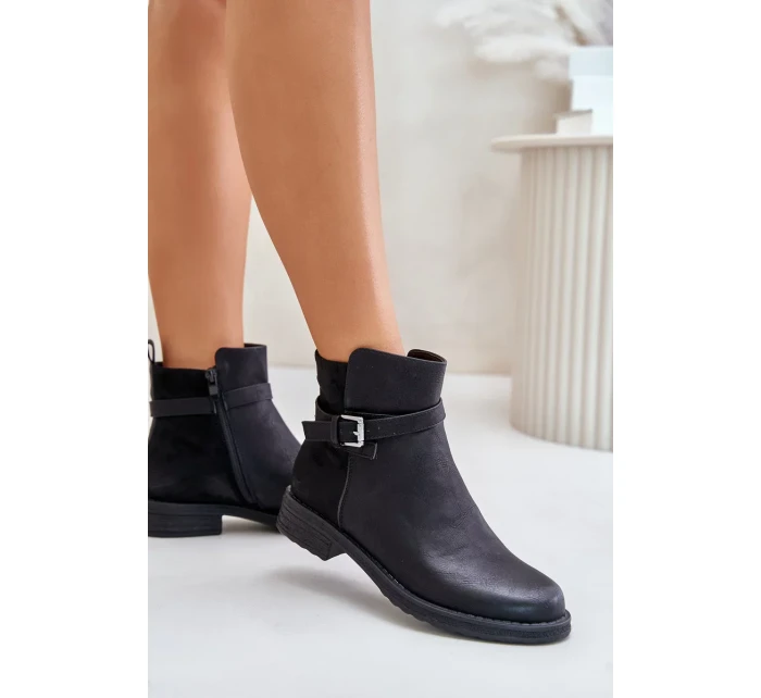 Zateplené Kotníkové Boty Na Plochém Podpatku S Páskem Černé Sabamessa Zateplené Kotníkové Boty Na Plochém Podpatku S Páskem Černé Sabamessa