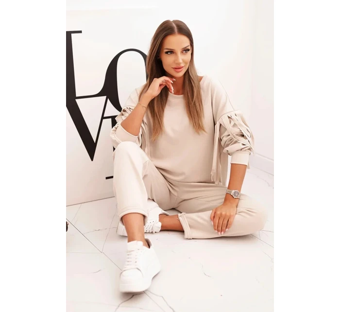 Dámská souprava máslová s třásněmi na rukávech béžová Dámská souprava máslová s třásněmi na rukávech béžová