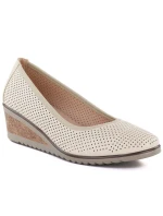 Dámské otevřené lodičky na platformě béžové barvy model 22015114 - VINCEZA Dámské otevřené lodičky na platformě béžové barvy model 22015114 - VINCEZA