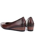 Dámské polobotky na podpatku hnědé model 22097259 - VINCEZA