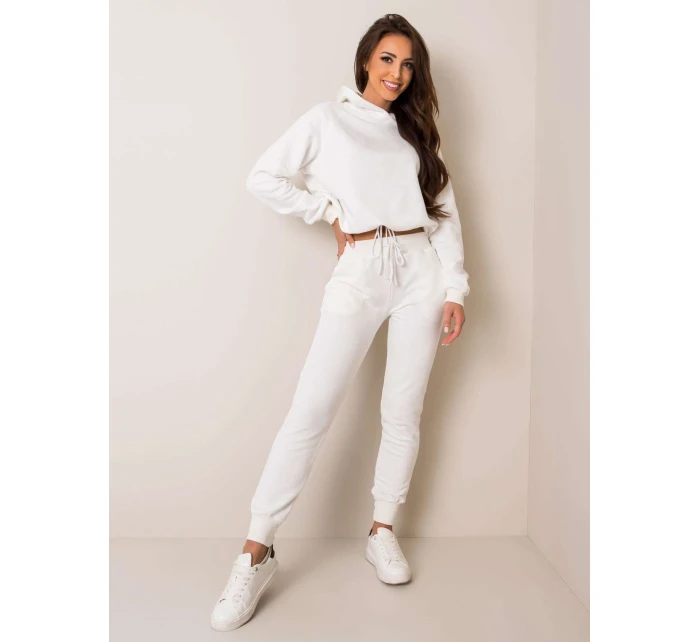 Souprava RV KMPL 5757.94 ecru Souprava RV KMPL 5757.94 ecru