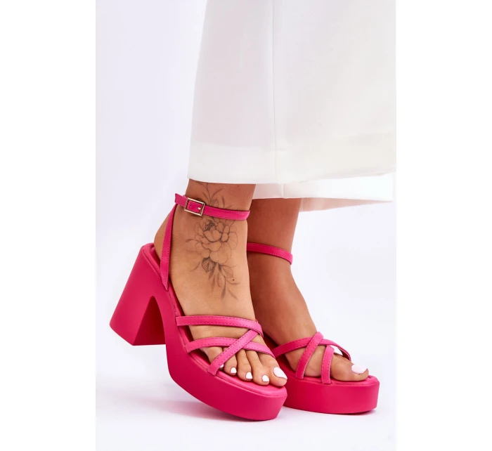 Módní sandály na vysokém podpatku s pásky Fuchsie model 21620482 - Boto Módní sandály na vysokém podpatku s pásky Fuchsie model 21620482 - Boto
