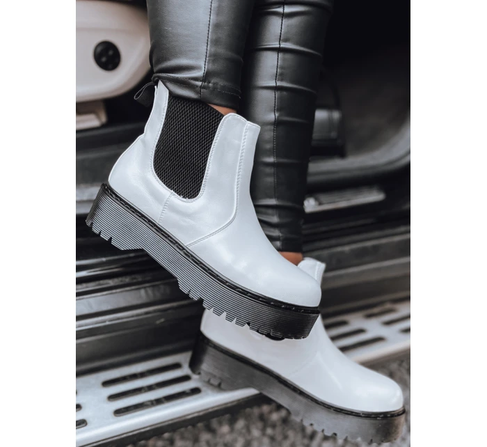 Dámské kozačky STEPBACK s vysokou podrážkou bílé FashionStreet ZY0495 Dámské kozačky STEPBACK s vysokou podrážkou bílé FashionStreet ZY0495