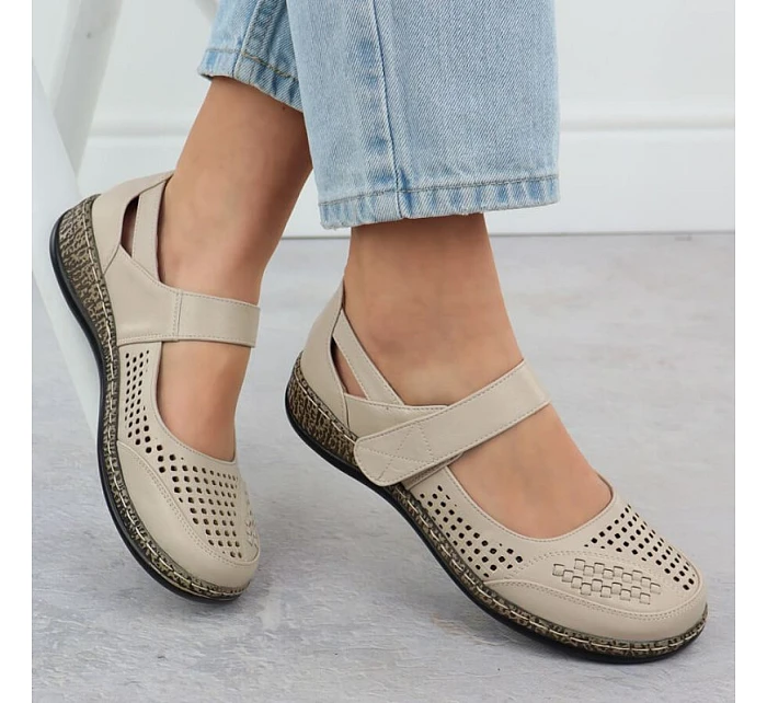 Dámská prolamovaná obuv na suchý zip béžová Unisoft 7026