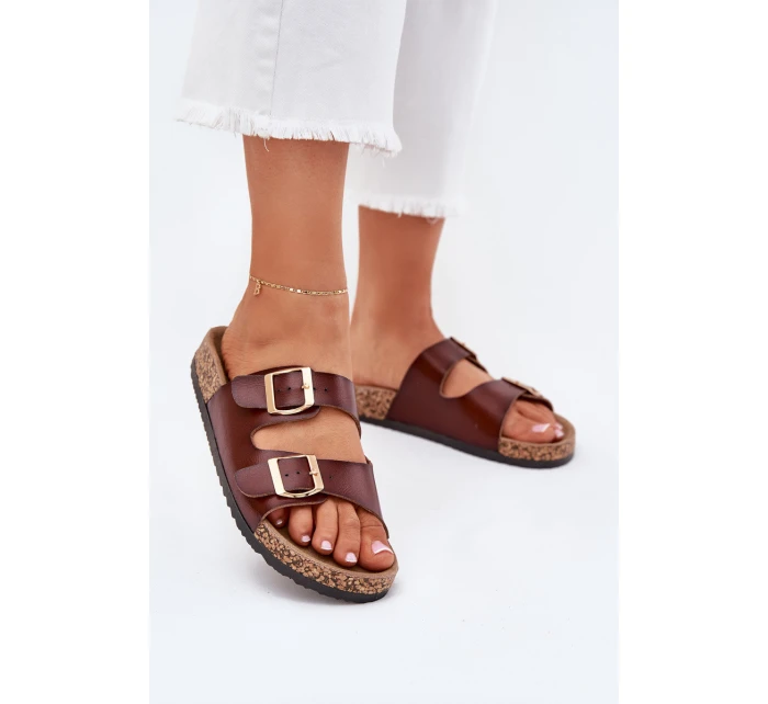 Dámské Pantofle S Přezkami Z Eko Kůže Hnědé model 21701635 - EVENTO