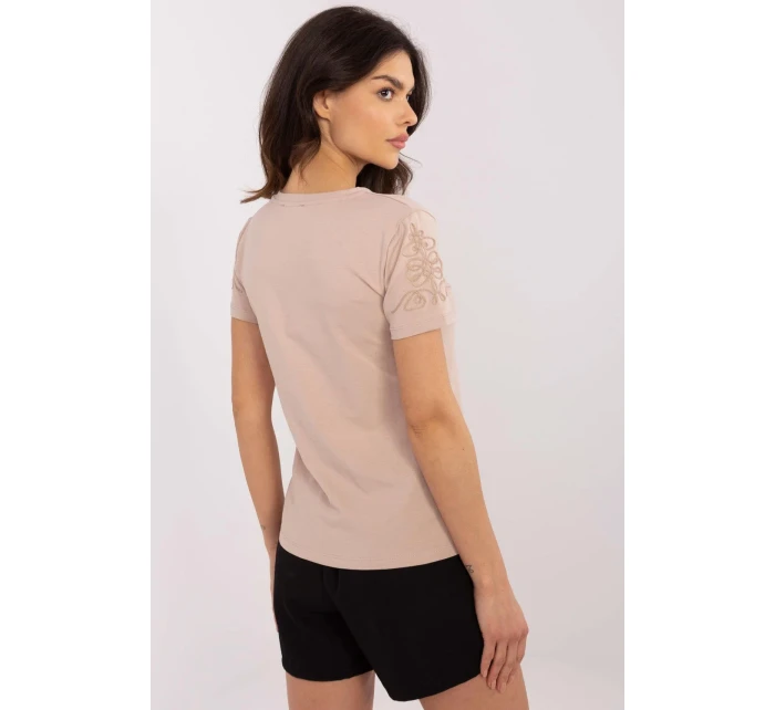 T-shirt model 210659 Relevance