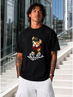 Tshirt męski oversize z nadrukiem bawełniany czarny model 22216258 - FashionStreet Tshirt męski oversize z nadrukiem bawełniany czarny model 22216258 - FashionStreet