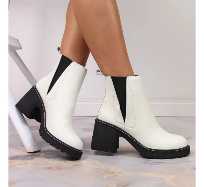 Zateplené boty Artiker W HBH42 s podpatkem na jehlovém podpatku