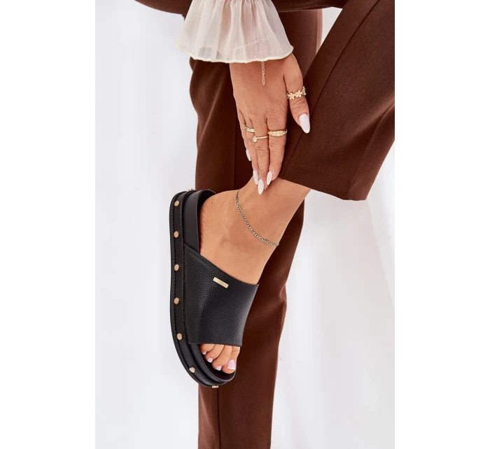 Dámské pantofle na platformě s cvočky Big Star – černé Dámské pantofle na platformě s cvočky Big Star – černé