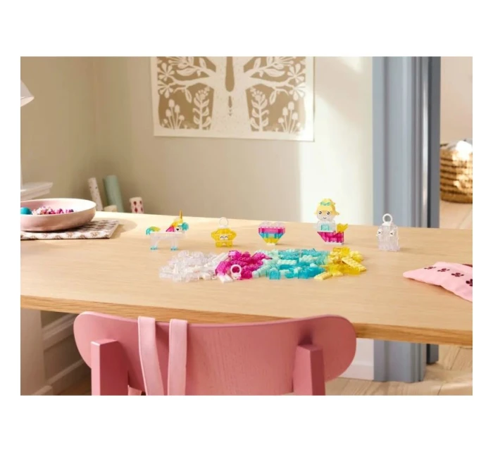 Magická sada LEGO CLASSIC 11040 s průhlednými kostkami Magická sada LEGO CLASSIC 11040 s průhlednými kostkami