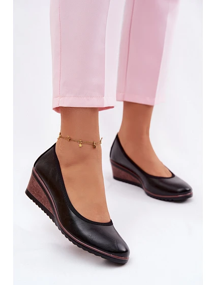 Dámské polobotky na platformě model 22100033 Černé - VINCEZA Dámské polobotky na platformě model 22100033 Černé - VINCEZA