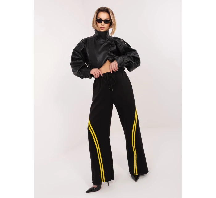 Spodnie dresowe IT DR model 22020696 czarny - FPrice Spodnie dresowe IT DR model 22020696 czarny - FPrice