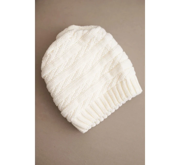 Dámská zimní čepice s klasickým žebrováním K439 ecru