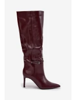 Dámské kozačky na jehlovém podpatku s páskem bordó model 21744541 - Boto