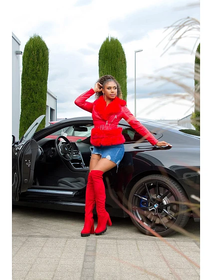 Dámská sexy kožená bunda s kožešinou Červená model 21041666 - In-style Fashion