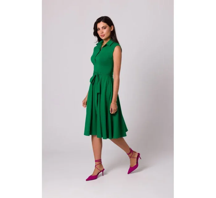 Bavlněné šaty ve střihu zelené model 18407255 - BeWear Bavlněné šaty ve střihu zelené model 18407255 - BeWear
