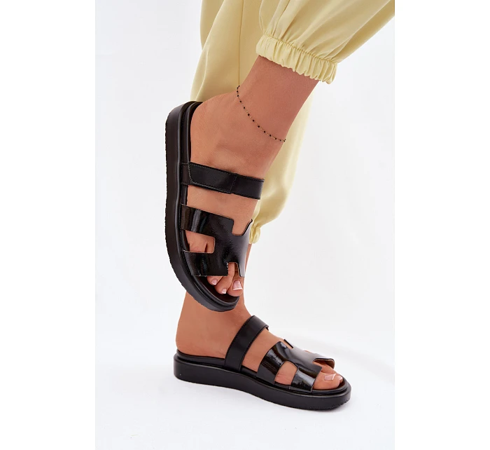 Kožené dámské pantofle na suchý zip černé model 22091756 - Boto Kožené dámské pantofle na suchý zip černé model 22091756 - Boto