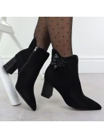 Dámské kožené kozačky s ozdobným podpatkem S.Barski 52-686