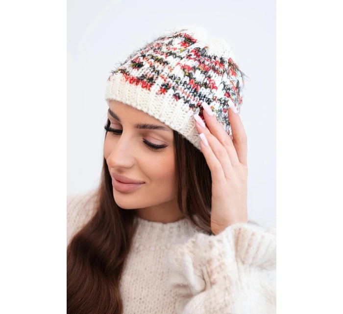 Dámská zimní vlněná čepice s ozdobnými krystalky K399 černá