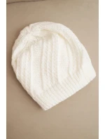 Dámská zimní čepice z vlny model 21750352 bílá - K-Fashion Dámská zimní čepice z vlny model 21750352 bílá - K-Fashion
