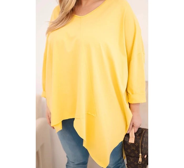 Dámská bavlněná blůza Plus Size s asymetrickým spodním lemem a výstřihem do V žlutá