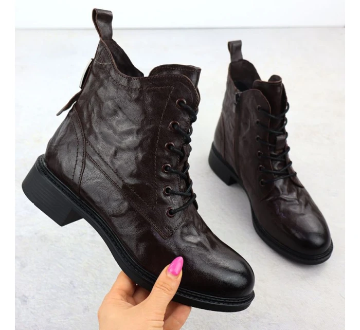 Dámské zateplené kožené boty brown dámské model 21905169 - VINCEZA Dámské zateplené kožené boty brown dámské model 21905169 - VINCEZA