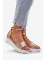 Lehké Sandály Na Platformě A Klínu Zlaté model 21684669 - Boto Lehké Sandály Na Platformě A Klínu Zlaté model 21684669 - Boto