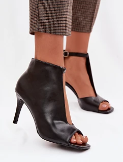 Sandály na podpatku  model 225400 Step in style