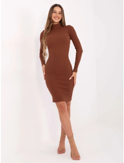 RUE PARIS Hnědé šaty s rolákem