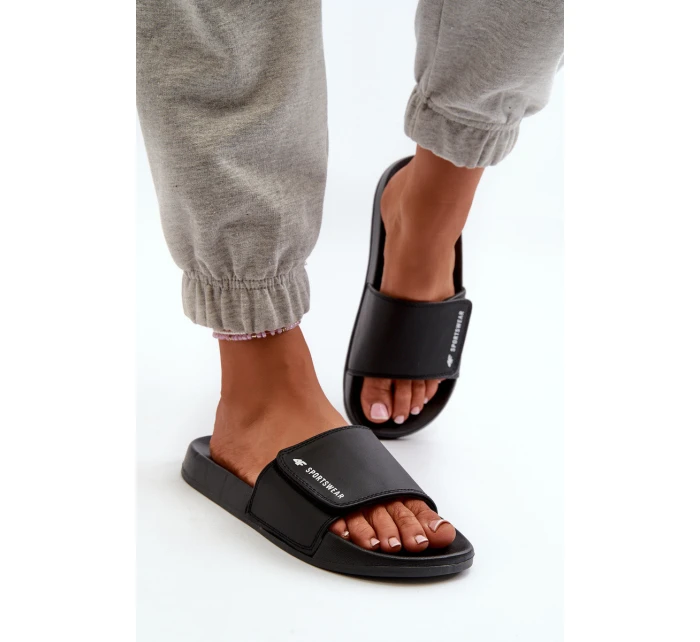 Dámské žabky model 21665920 Černé - 4F Dámské žabky model 21665920 Černé - 4F