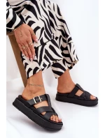 Dámské Pantofle Na Platformě S Pásky A Černé model 21687559 - Boto Dámské Pantofle Na Platformě S Pásky A Černé model 21687559 - Boto