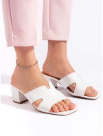 Pohodlné dámské  sandály bílé na širokém podpatku