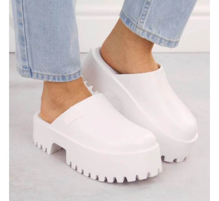 Dřeváky na pevné podrážce Big Star W NN274015 INT2083B