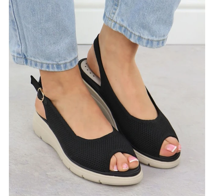 Dámské textilní sandály na platformě černé Vinceza 97303