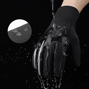 Zateplené protiskluzové sportovní rukavice pro telefon černé model 22083413 - Hurtel Zateplené protiskluzové sportovní rukavice pro telefon černé model 22083413 - Hurtel