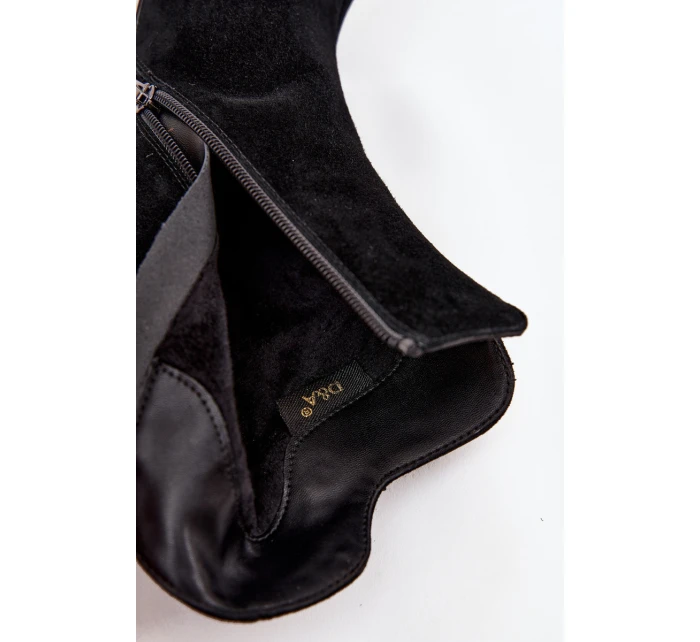 Semišové dámské boty na podpatku s ozdobou D&A CR52-686 Černé