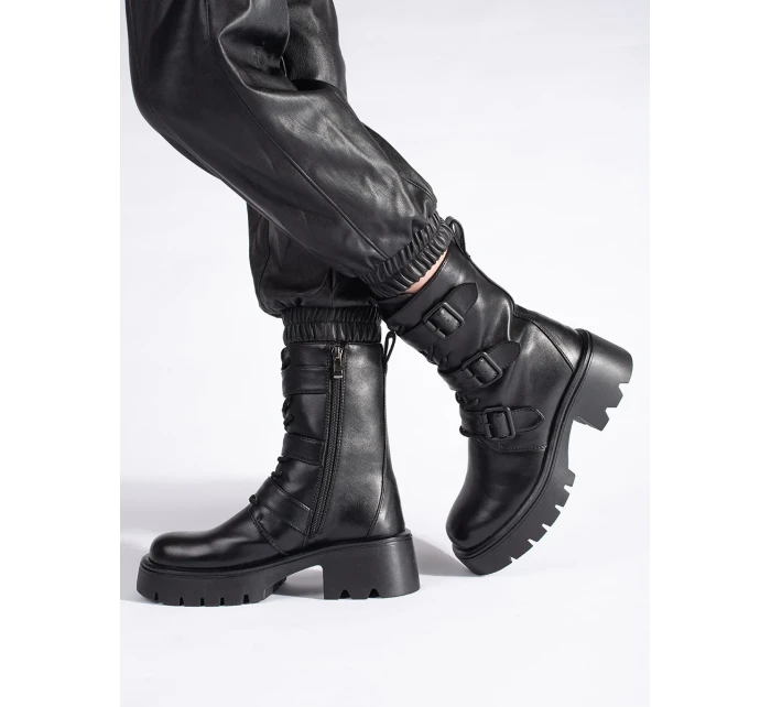 Jedinečné kotníčkové boty dámské černé na širokém podpatku Jedinečné kotníčkové boty dámské černé na širokém podpatku