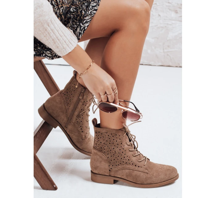 Dámské ažurové boty coffee Dstreet ZY1151 Dámské ažurové boty coffee Dstreet ZY1151
