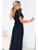 dlouhé lesklé šaty s výstřihem a krátkými rukávy tmavě modré model 21777396 - numoco basic dlouhé lesklé šaty s výstřihem a krátkými rukávy tmavě modré model 21777396 - numoco basic