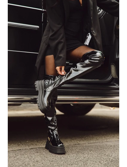 Lakované Kozačky Nad Kolena Na Masivní Platformě Černé Ravela Lakované Kozačky Nad Kolena Na Masivní Platformě Černé Ravela