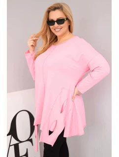 Dámská bavlněná blůza Plus Size s asymetrickým spodním lemem a výřezy světle růžová