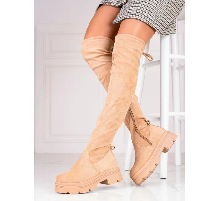 Jedinečné dámské kozačky hnědé na širokém podpatku Jedinečné dámské kozačky hnědé na širokém podpatku